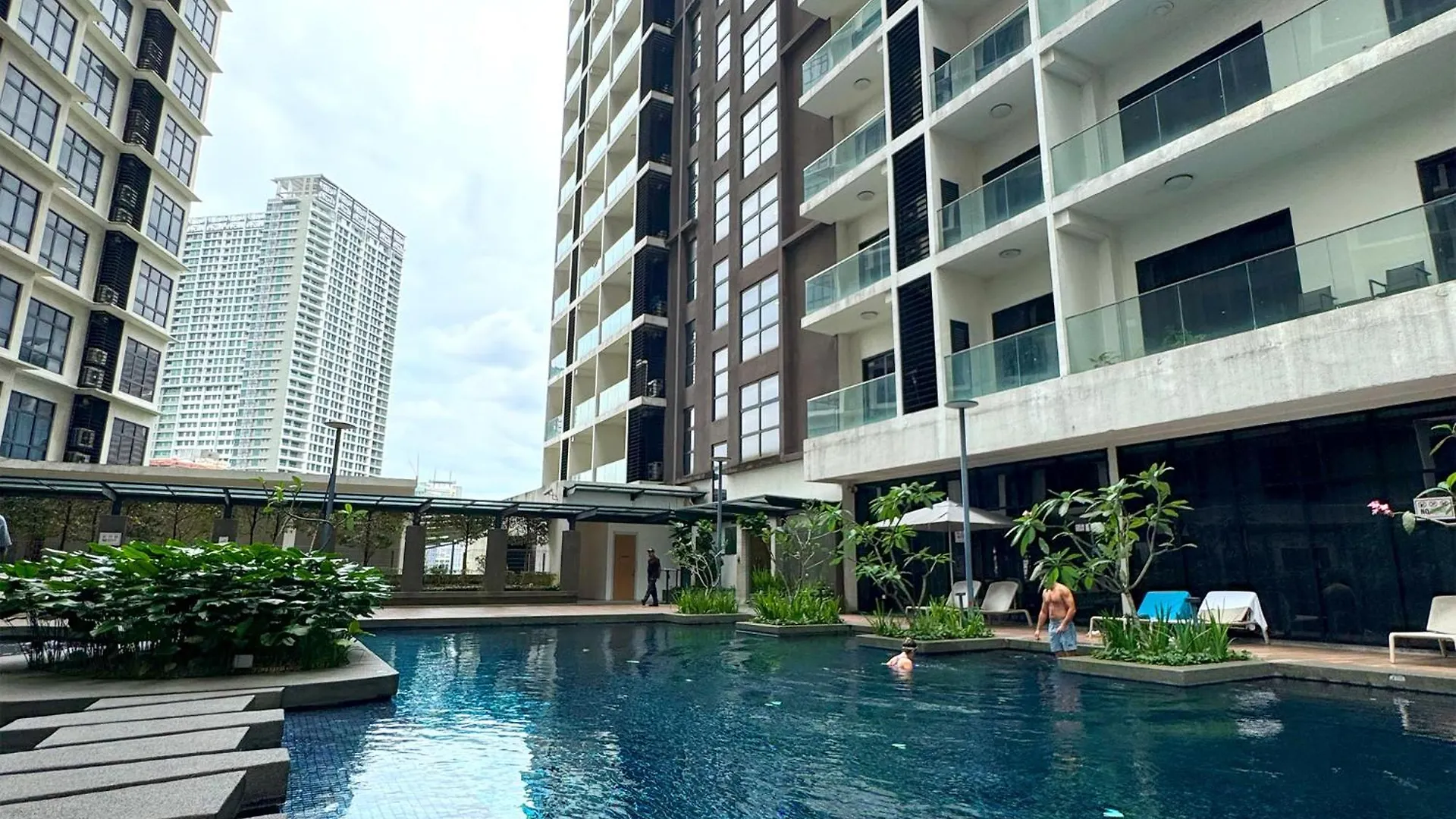 188 Suites Klcc Hotel With Bathtub In Kl Kuala Lumpur 4*,  Malaysia